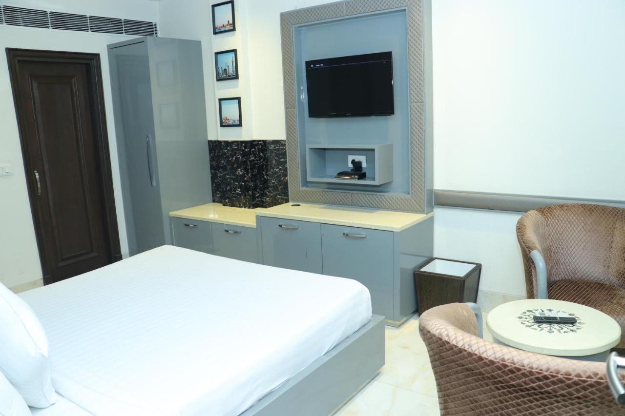 Nagpal Regency Ludhiana Exterior foto